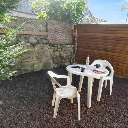 Semesterbostad Charmante Maison Avec Cheminee A